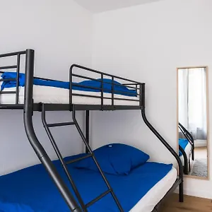 Maru Living C9 , Cologne Allemagne