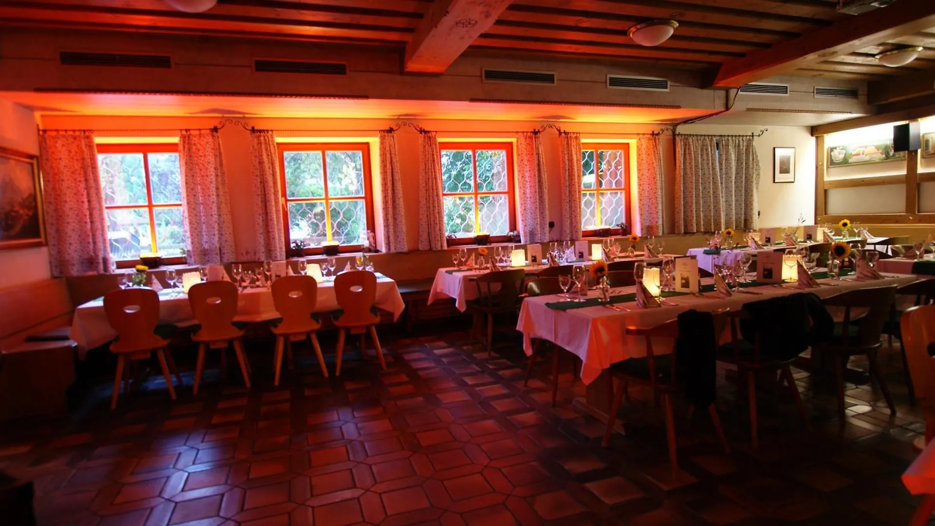 Hotel Alter Wirt Weyarn 3*,  Duitsland