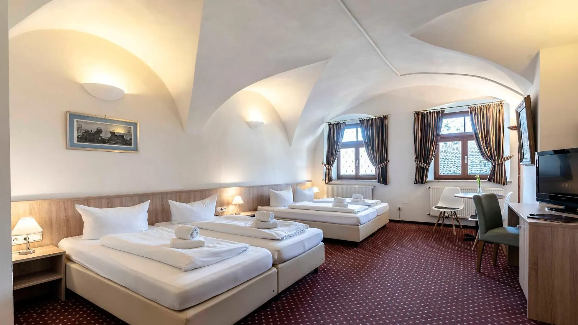 Hotel Alter Wirt Weyarn 3*,