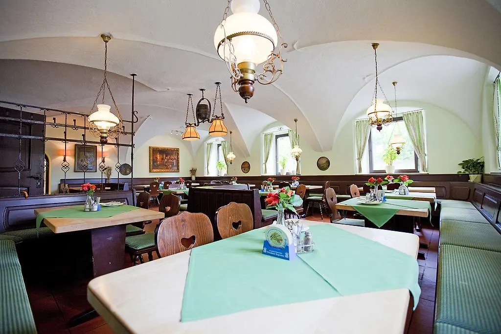 ***  Hotel Alter Wirt Weyarn Duitsland